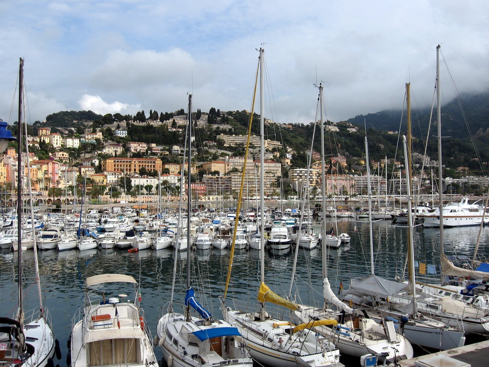 Порт в Ментоне, Франция. Фото 1 – фотографии Франции