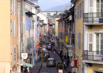 Дома в Шамбери, Франция. Фото 1 – фотографии Франции