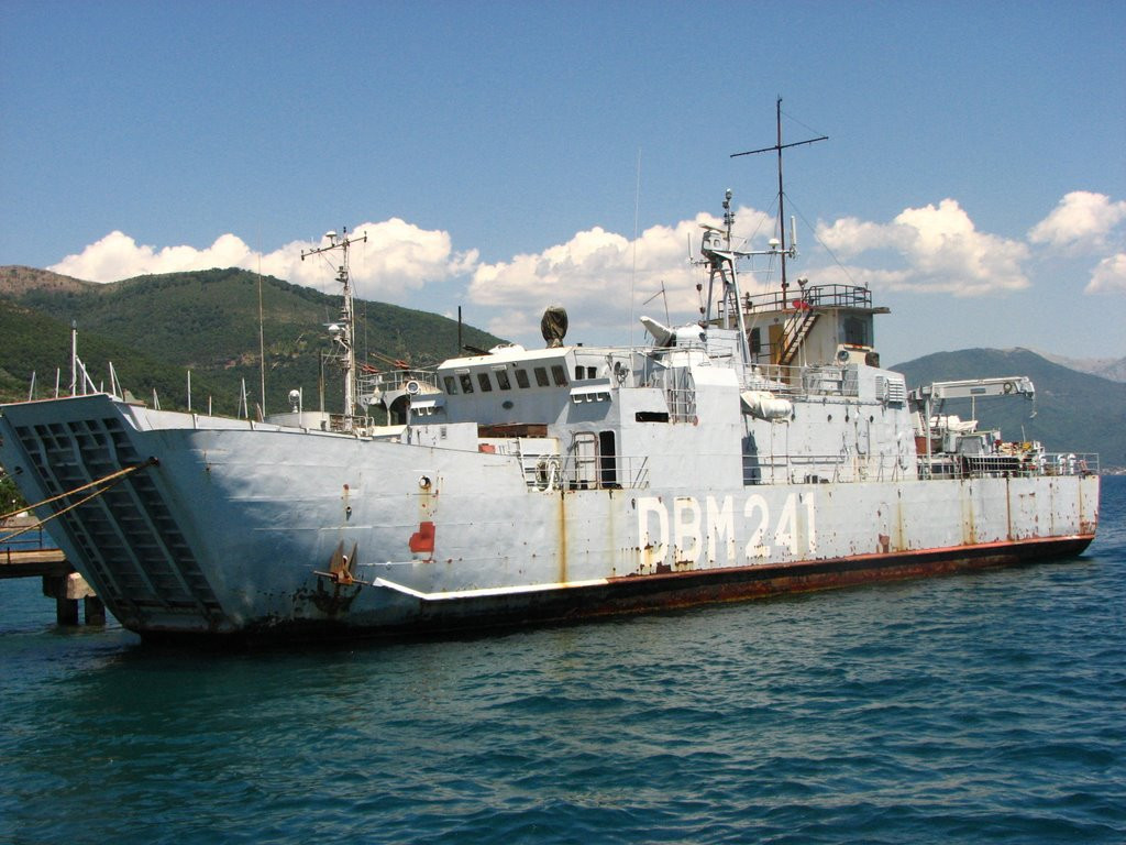 Корабль в Которском заливе, Черногория. Фото 2 – фотографии Черногории