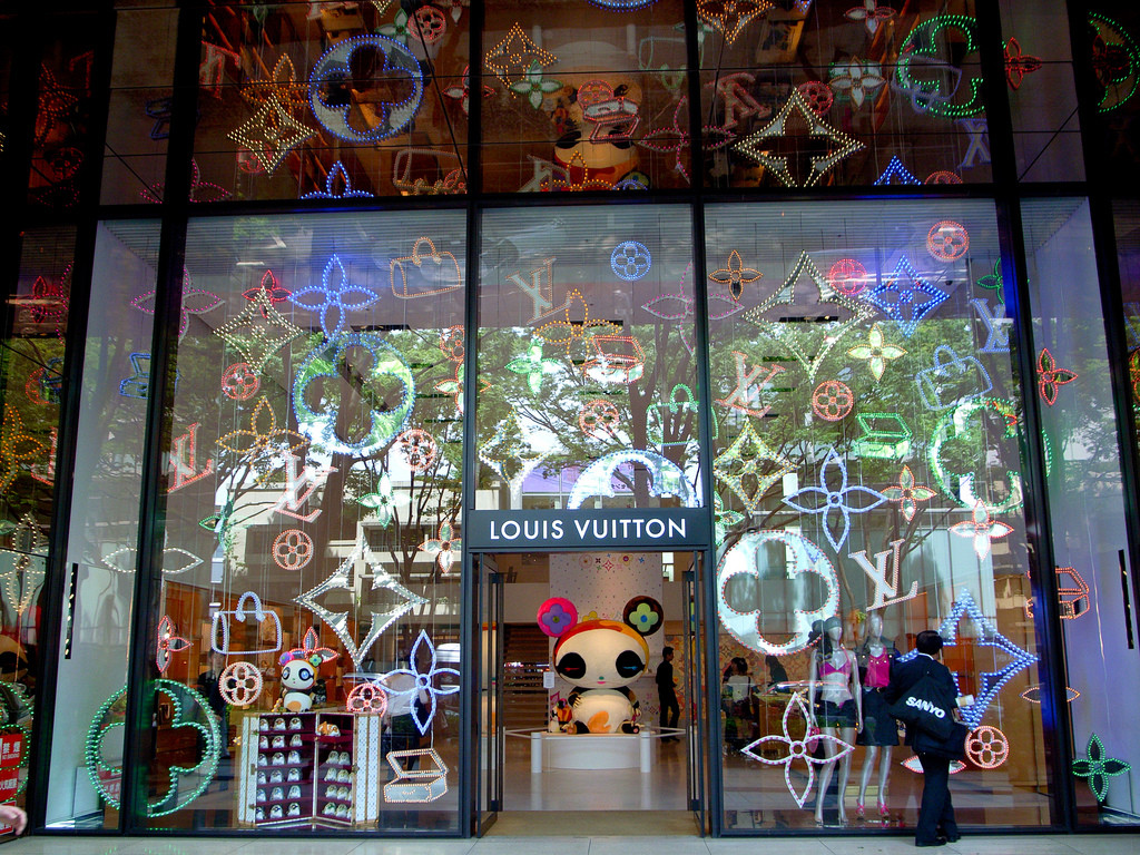 Louis Vuitton в районе Харадзюку в Токио, Япония. Фото 2 – фотографии Японии