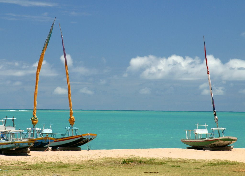 Лодки на берегу в Масейо, Бразилия – фотографии Бразилии