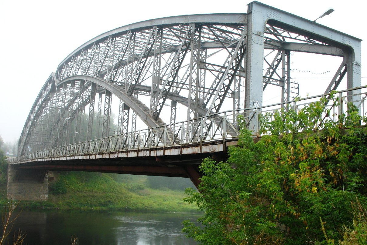 Мост в Боровичах, Россия. Фото 1 – фотографии России