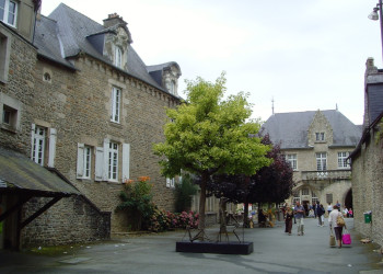 Дома в Динане, Франция. Фото 1 – фотографии Франции