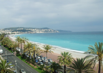 Пляж в Ницце, Франция. Фото 12 – фотографии Франции