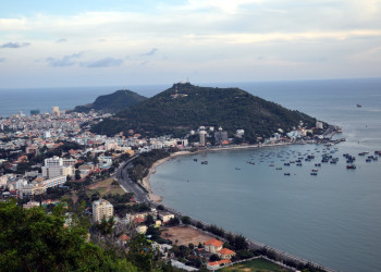 Вид на один из заливов Вунгтау – фотографии Вьетнама