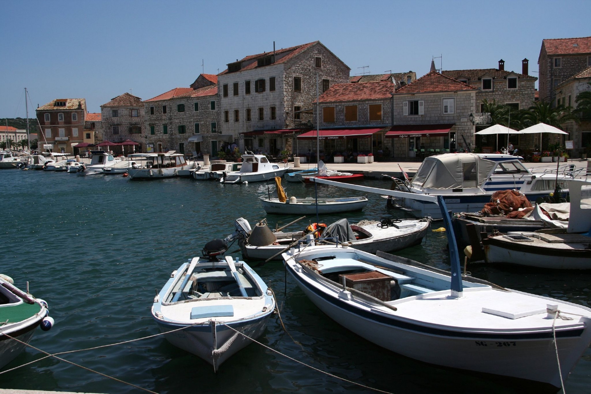 Яхты и катера в Стари Град, Хорватия. Фото 2 – фотографии Хорватии