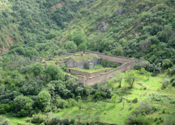 Монастырь Татеви Анапат (Tatevi Anapat)  – фотографии Армении