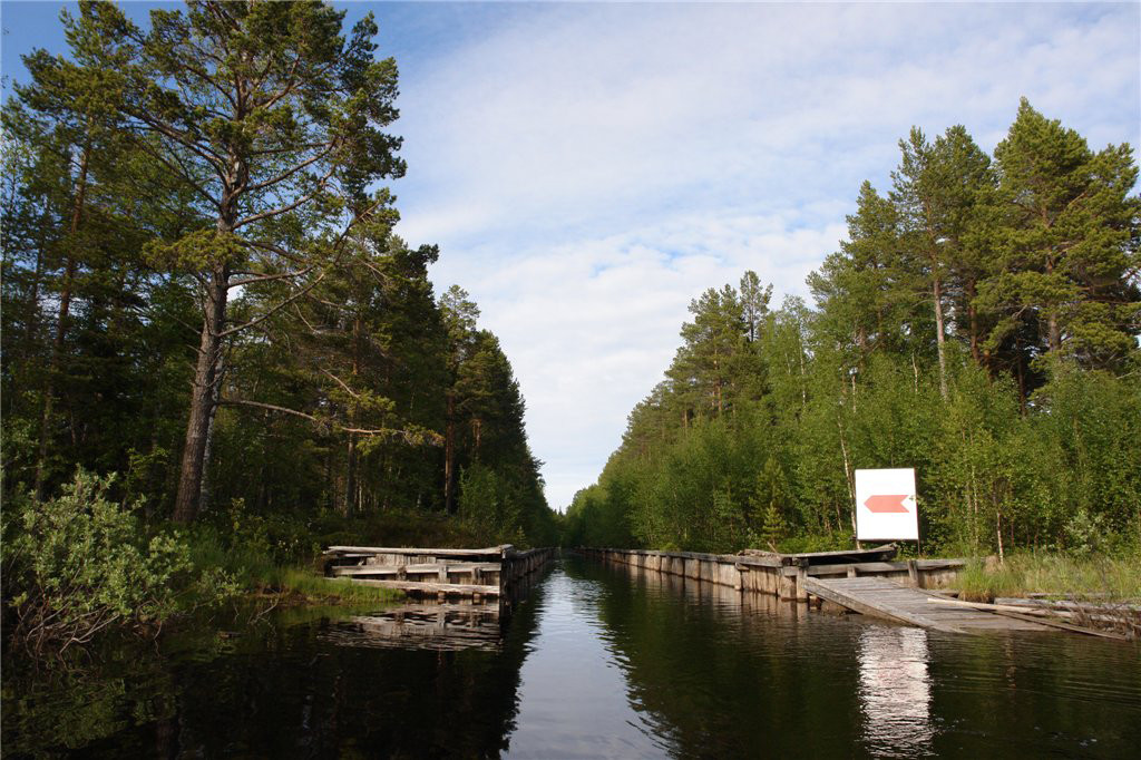 Озерно-канальная система Большого Соловецкого острова – фотографии России