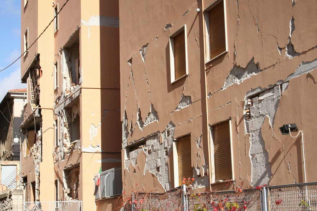 Л’Aквила после землетрясения в 2009 году – фотографии Италии