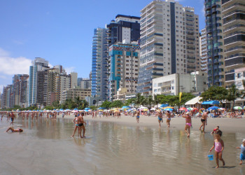 Пляж в Балнеариу-Камбориу, Бразилия. Фото 6 – фотографии Бразилии