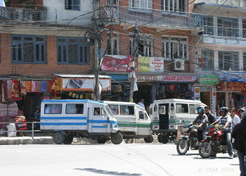 Тук-тук – фотографии Непала