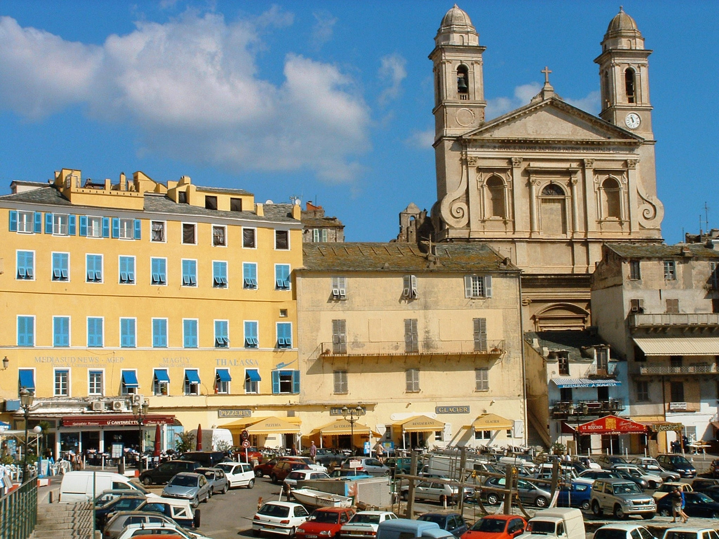 Дома в Бастии, Франция. Фото 6 – фотографии Франции