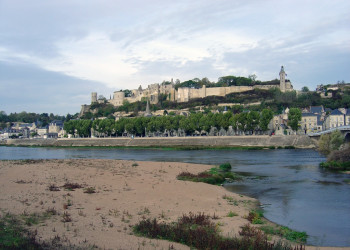 Река в Шиноне, Франция. Фото 2 – фотографии Франции