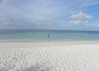 Пляж в Северный Мале Атолл, Мальдивы. Фото 2 – фотографии Мальдивских островов