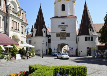 Ворота Штайнер-Тор (Steiner Tor) в Кремс-ан-дер-Донау – фотографии Австрии