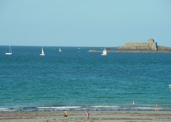 Море в Динарде, Франция. Фото 8 – фотографии Франции