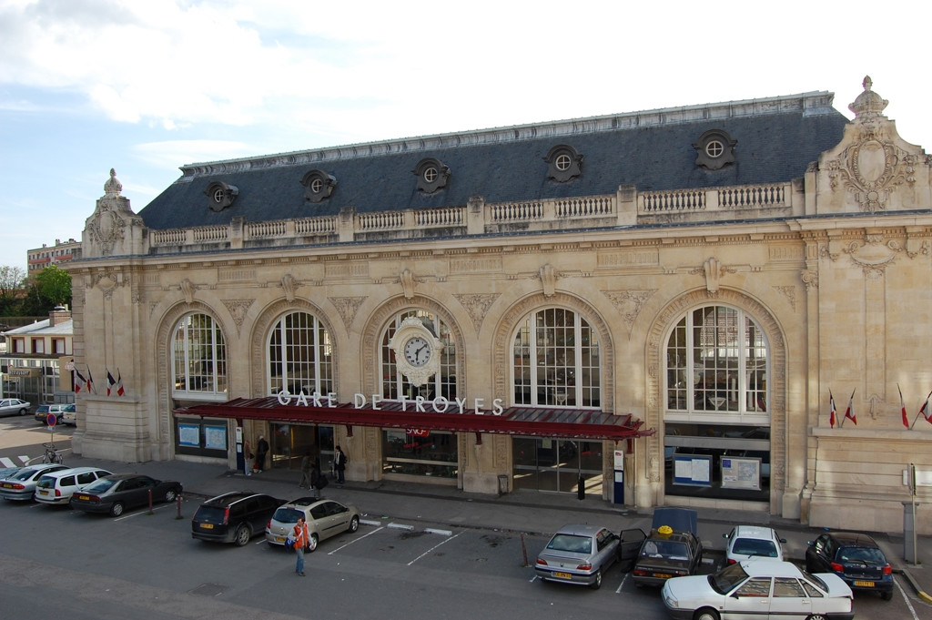 Вокзал в Труа, Франция – фотографии Франции