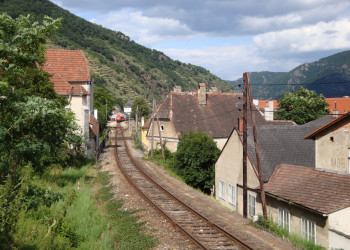 Шпиц (Spitz) – небольшой городок на севере Австрии – фотографии Австрии