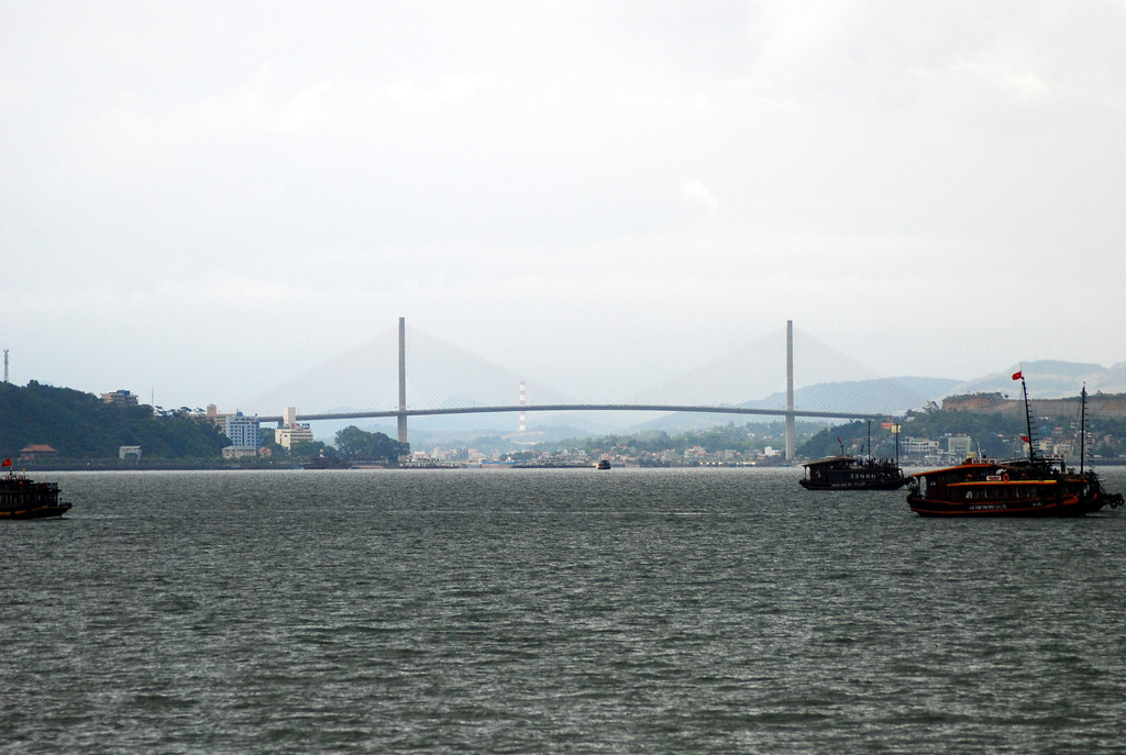 Мост в Халонг-Сити – фотографии Вьетнама