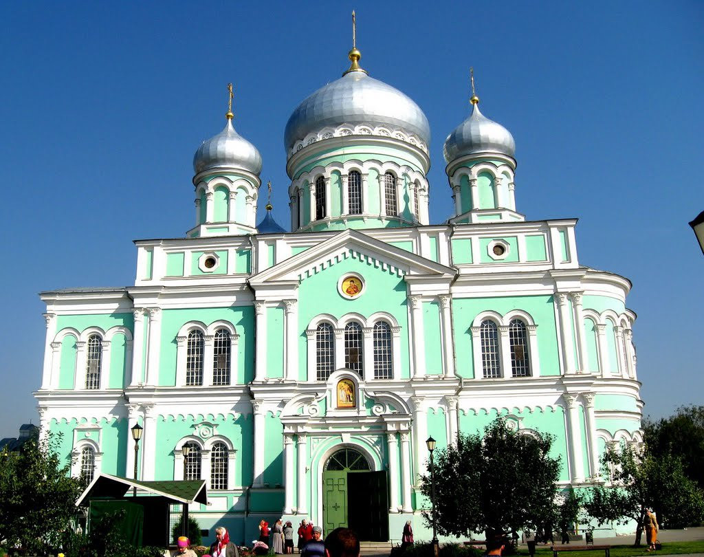 Храм в Серафимо-Дивеевском монастыре, Россия. Фото 11 – фотографии России