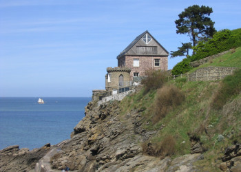 Дом на скале в Динарде, Франция. Фото 3 – фотографии Франции