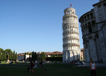 Знаменитая башня – фотографии Италии
