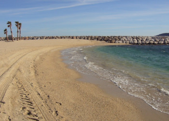 Пляж в Тулоне, Франция. Фото 1 – фотографии Франции