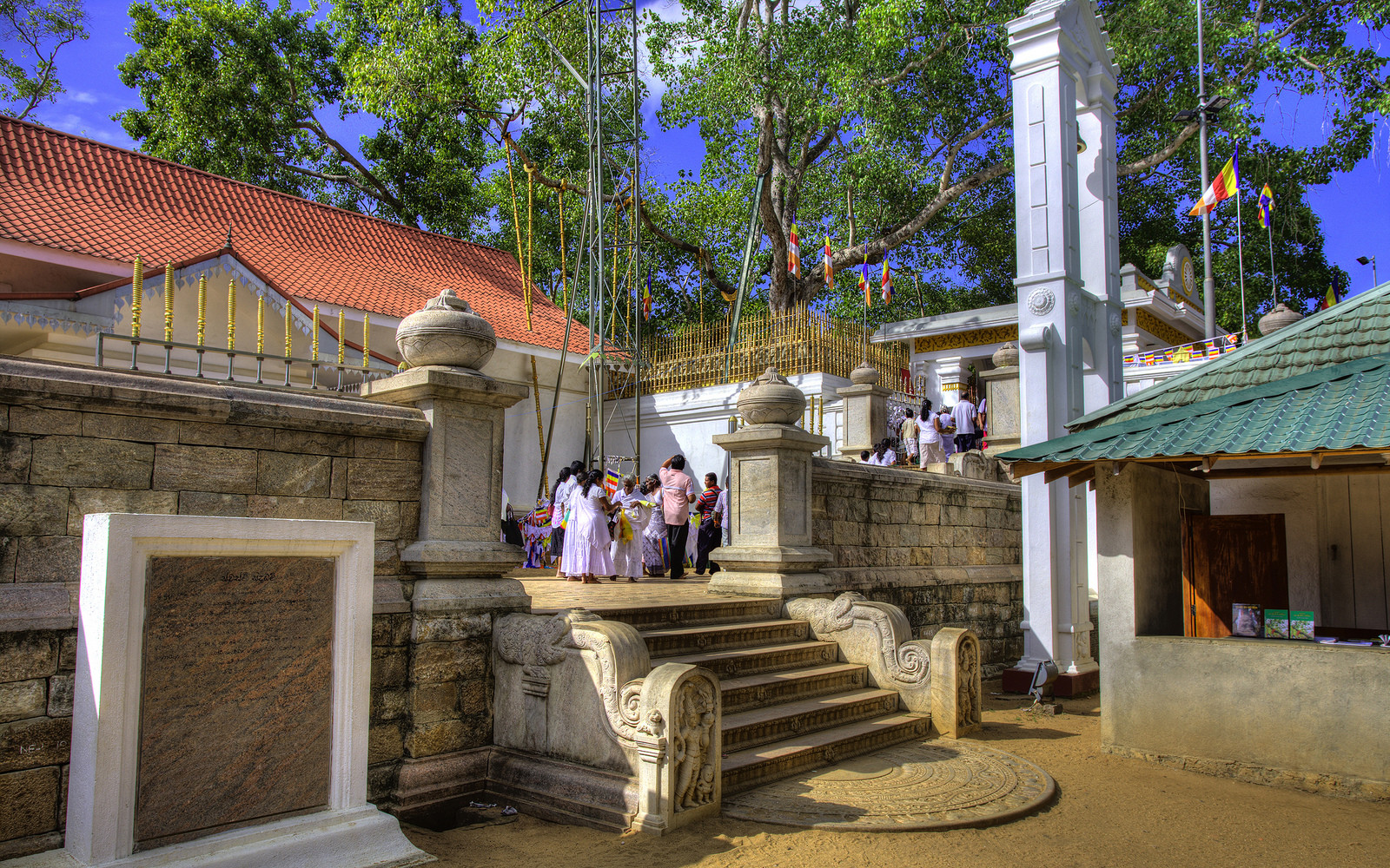 Джайя Шри Маха Бодхи (Jaya Sri Maha Bodhi)  – фотографии Шри-Ланки
