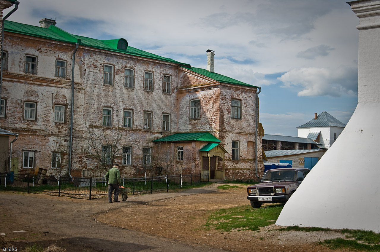 Дом в Желтоводском Макариевом монастыре, Россия – фотографии России