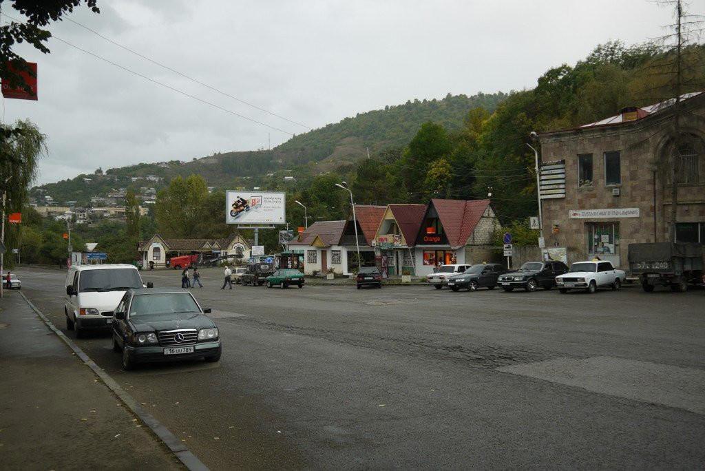 Улица в Дилижан, Армения. Фото 5 – фотографии Армении
