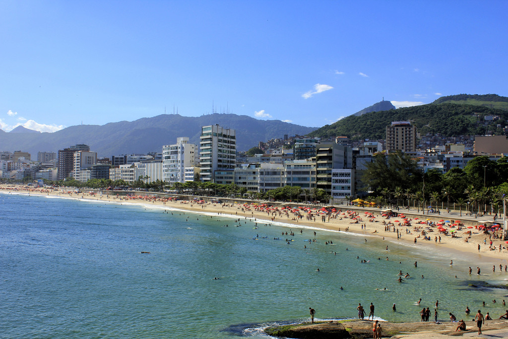 Пляж Ипанема в Рио-де-Жанейро – фотографии Бразилии