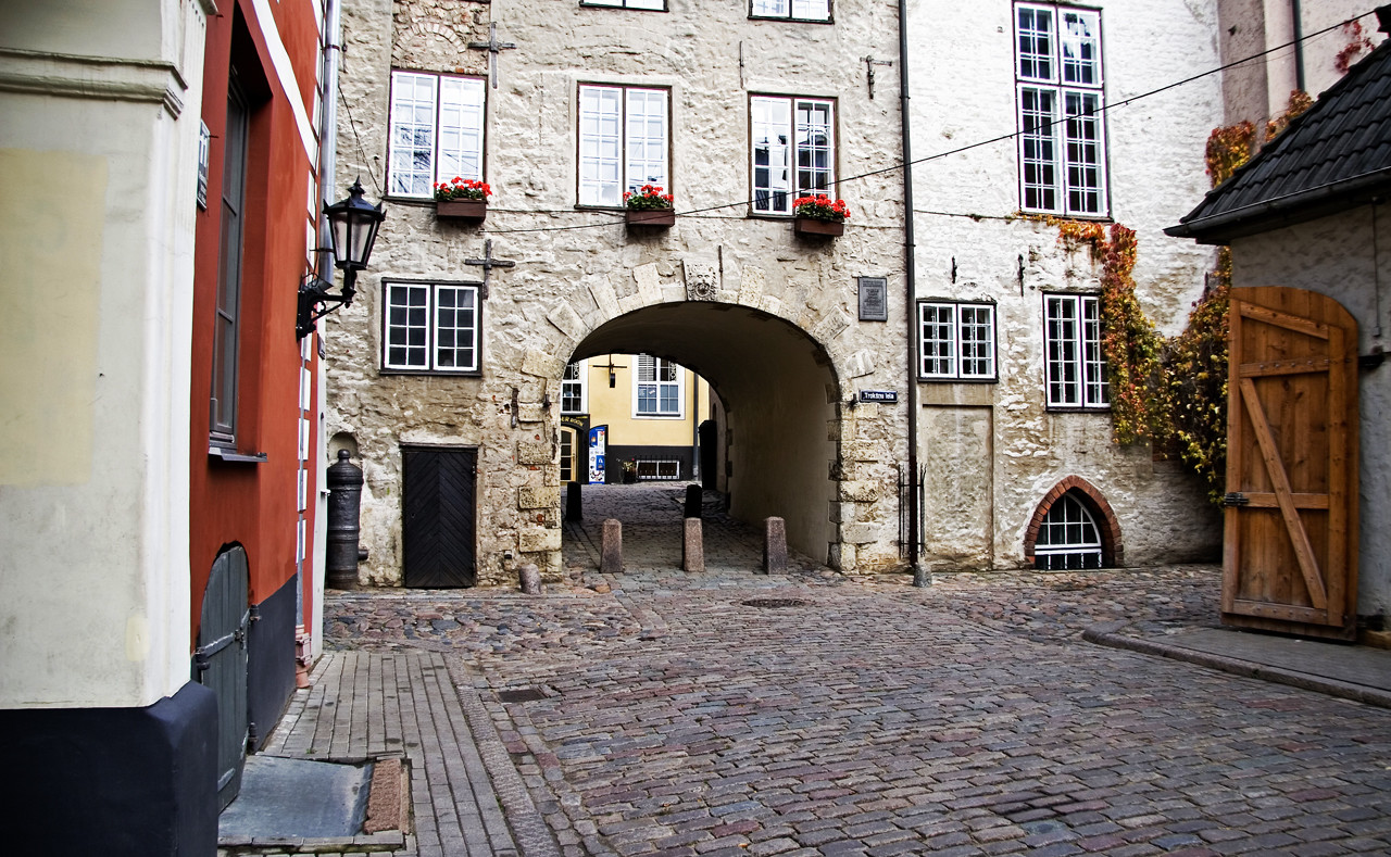 Шведские ворота в Риге – фотографии Латвии