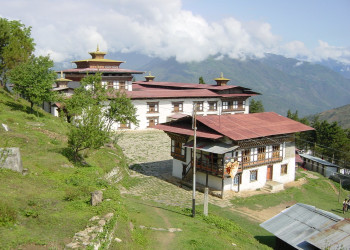 Крепость Монгар-дзонг – фотографии Бутана