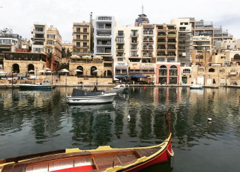 Залив Спинола, Сент-Джулианс, Мальта – фотографии Мальты