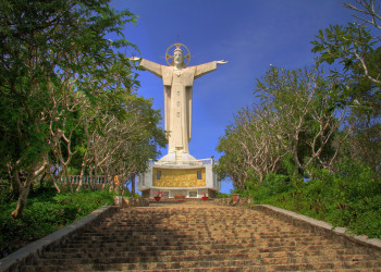 Статуя Христа в Вунгтау – фотографии Вьетнама