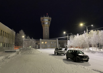 Аэропорт Хибины (Апатиты) вид с улицы – фотографии России