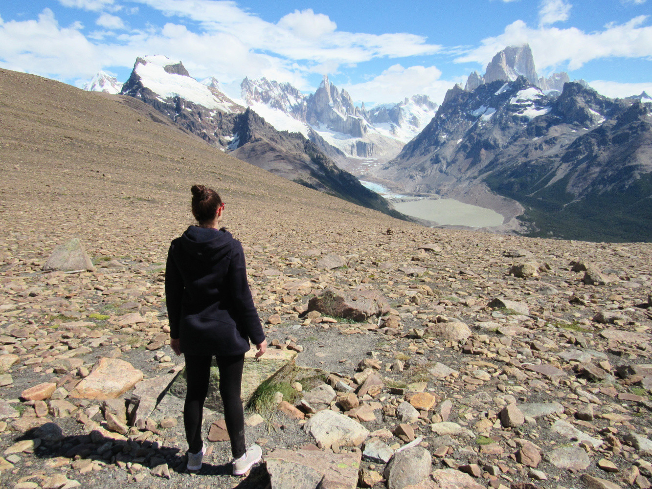 Озеро в горах. Эль Чалтен. Аргентина – фотографии Аргентины