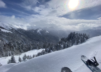 Красивая трасса Календула на Роза Хутор - снег, солнце, лес и чистый воздух – фотографии России