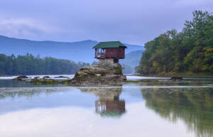 Дом отшельника на реке Дрина 7 – фотографии Боснии и Герцеговины