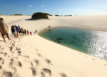 Самый простой способ посетить парк Ленсойс-Мараньенсис в Бразилии — присоединиться к экскурсии 4×4 – фотографии Бразилии