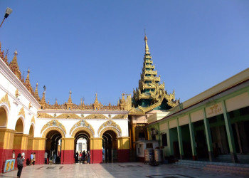 Храм Махамуни (Mahamuni Buddha Temple) – фотографии Мьянмы