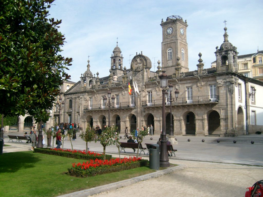 Городская ратуша Луго – фотографии Испании