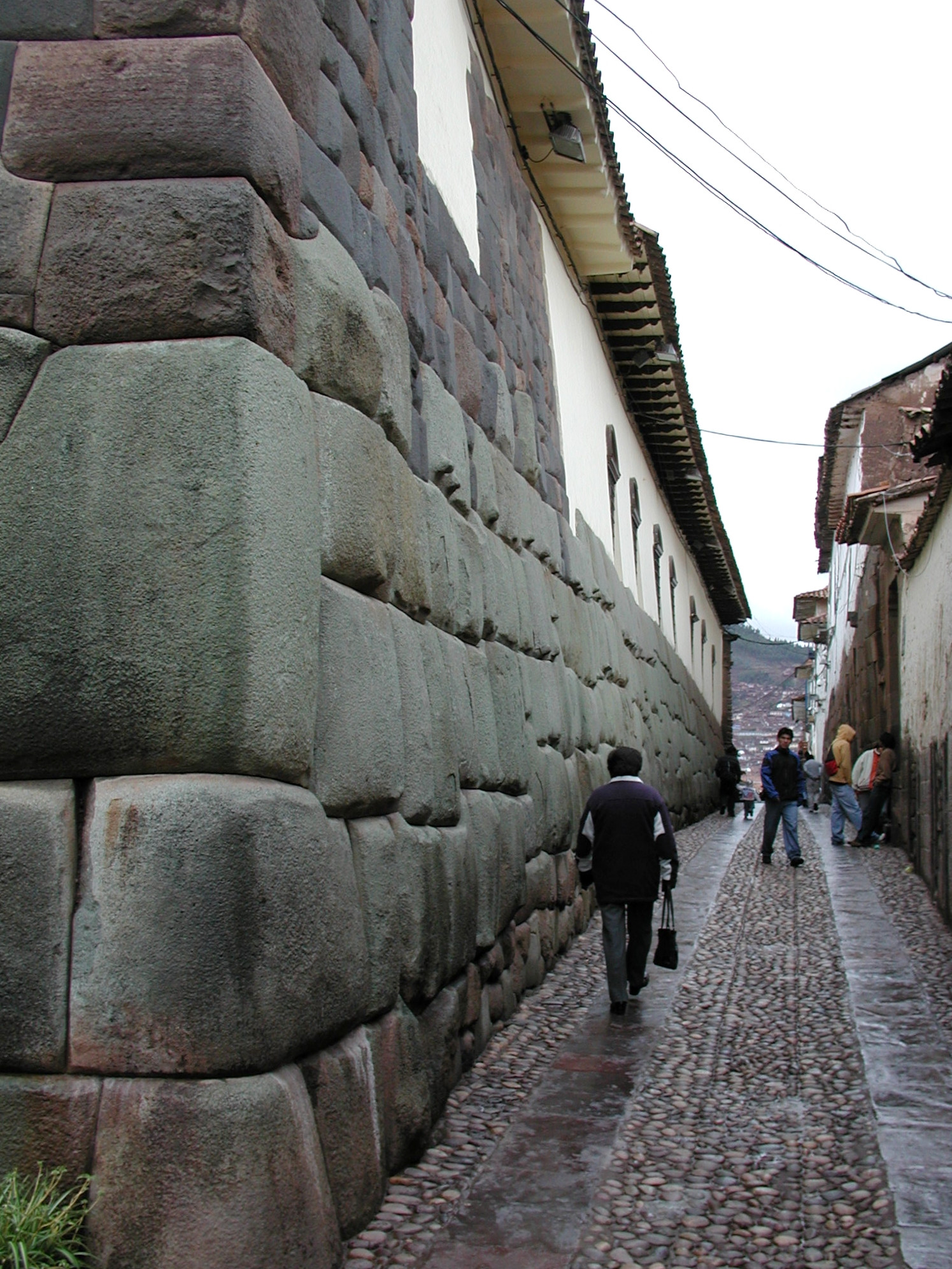 Улица Хатун-Румийок в Куско – фотографии Перу