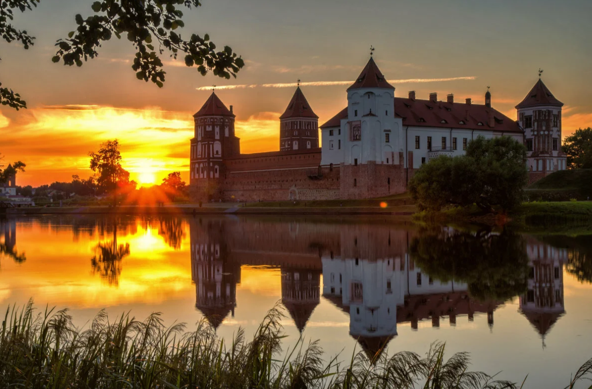 Мирский замок в Беларуси – фотографии Беларуси