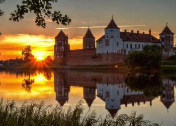 Мирский замок в Беларуси – фотографии Беларуси