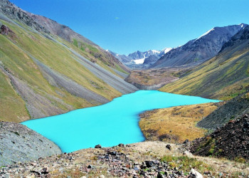 Озеро Джасылкёль, высота 3500 м – фотографии Киргизии