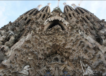 Саграда-Фамилия (Expiatory Church of the Holy Family) в Испании – фотографии Испании