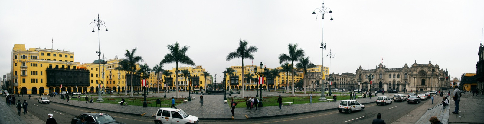 Пласа-де-Армас (Plaza de Armas) или Пласа-Майор (Plaza Mayor) – фотографии Перу