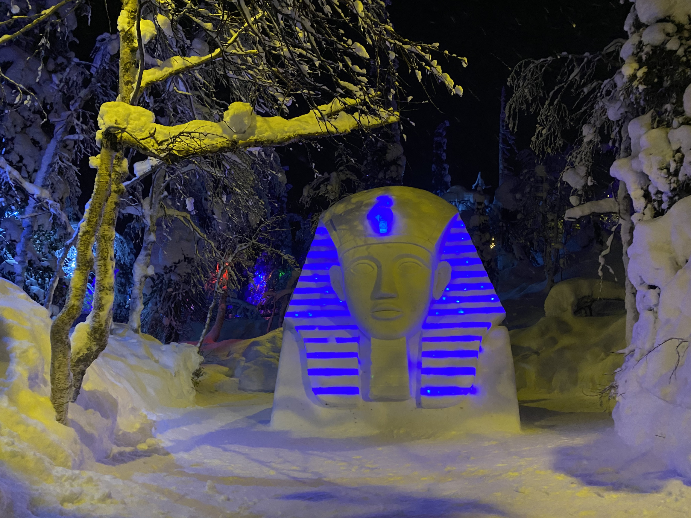 Скульптура в арт-парке «Таинственный лес», Кировск – фотографии России