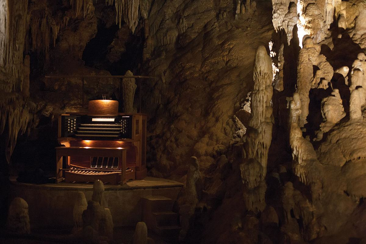 Великий сталактитовый орган (The Great Stalacpipe Organ) в Вирджинии, США – фотографии США